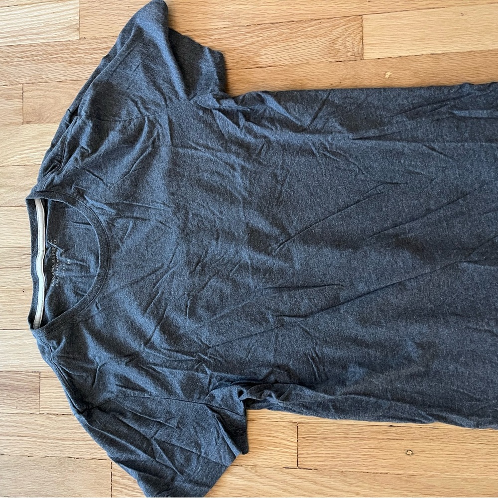 Men's Charcoal T-Shirt banana republic